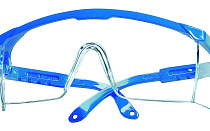Защитные очки Craftsman Storch. Очки сплошные с боковой защитой, устойчивы к появлению царапин и воздействию химикатов. Длина ремня регулируется.